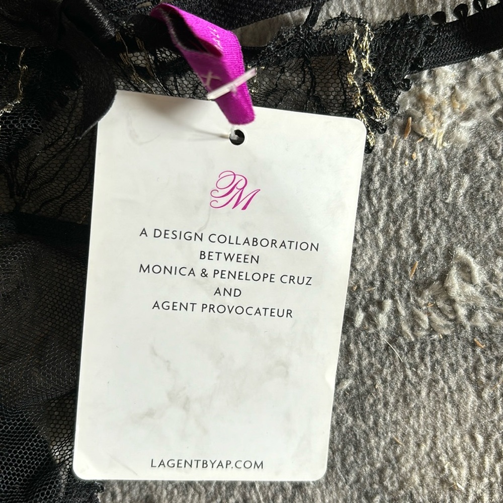 NWT L’Agent Lace Thong - Picture 3 of 8